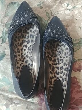 Women's Black Studded Pointed Toe Flats